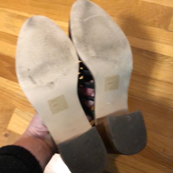 Black strapped bootie - Picture 5 of 5